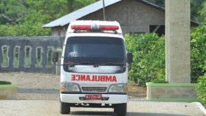 В Индонезии из-за схода оползня погибли восемь человек, 82 числятся пропавшими