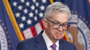 Главы 11 мировых центробанков поддержали Пауэлла на фоне угроз Минюста США