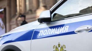 Суд в Петербурге арестовал мужчину за наезд на полицейского во время погони