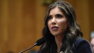 CBS: администрация США может провести проверку в отношении главы МВБ Ноэм