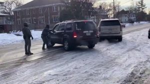 Экман пожертвовал $10 тыс агенту ICE, убившему женщину в Миннеаполисе