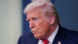 Axios: Трамп нецензурно послал сенатора Круза за критику пошлин