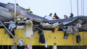 СТЦ: крыша ТЦ в Новосибирске могла рухнуть из-за строительных дефектов