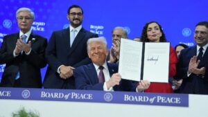 Что известно о «Совете мира» Трампа и кого в него пригласили