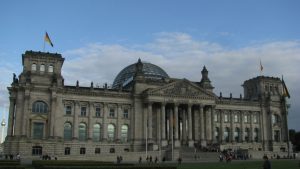 Бундестаг рассмотрит проект об отмене пособия для вновь прибывших с Украины