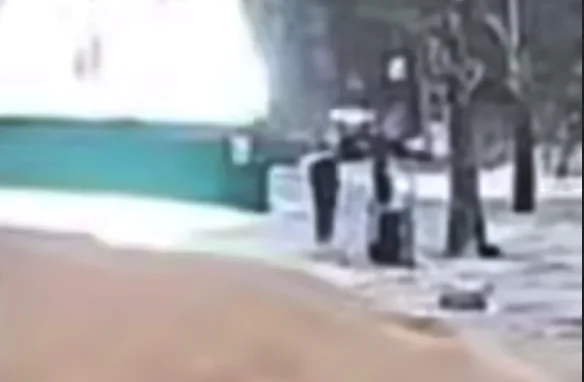 В Кемерово 13-летняя школьница решила испугать друзей, сымитировав суицид, но случайно умерла.