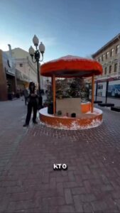 Пьяные экскурсии начали проводить в Москве. Цена — от 3500 рублей, длительность — 1,5 часа или пока полиция не заберёт