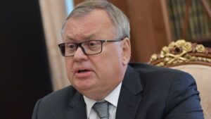 Глава ВТБ Костин: сотрудничество России и ОАЭ идет