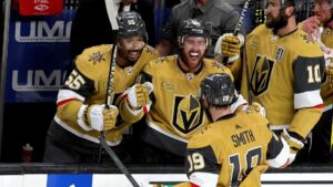 Четыре очка Дорофеева и Барбашева помогли «Вегасу» обыграть «Лос-Анджелес» в НХЛ