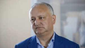 Додон обвинил Кишинев в поддержке захвата церквей Бессарабской митрополией