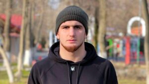 Курамагомедов победил Мусаева в бою за титул PFL в полусреднем весе