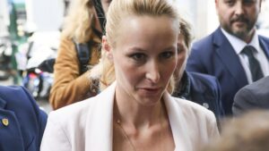BFMTV: племянница Ле Пен Марешаль высказала поддержку тете