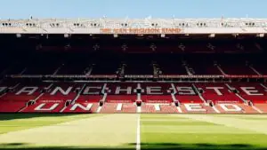 Sky News: в Англии не накажут совладельца «МЮ» Рэтклиффа за слова о мигрантах