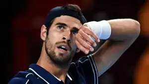 Хачанов уступил Мунару в матче второго круга турнира ATP 500 в Роттердаме