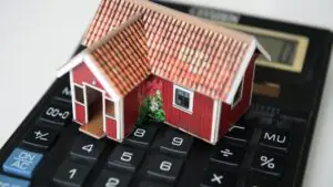 Экономист Сырцов: 450 тыс рублей на ипотеку не повлияют на рынок недвижимости