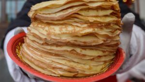 РИА Новости: чтобы не набрать вес, можно съесть два-четыре блина в день