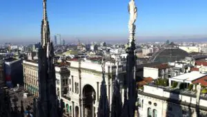 Приехавшая на ОИ россиянка 3 часа простояла в аэропорту и чуть не лишилась жилья