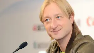 Плющенко призвал сына не жениться рано