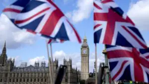 Стармер: Британия подняла самолеты на Ближнем Востоке в рамках обороны