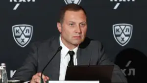 Морозов: КХЛ обсудит с ФХР календарь в случае допуска России до турниров IIHF