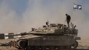 На юге иранского города Исфахан прогремели взрывы