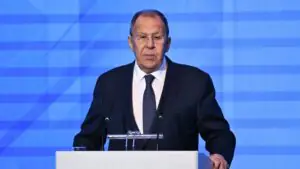 Лавров: РФ готова к компромиссам при учете законных интересов государства