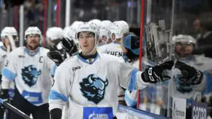 Минское «Динамо» обыграло «Сочи» в матче КХЛ благодаря трем очкам Сэма Энэса