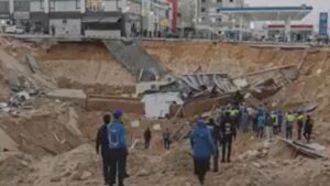 В Каире из-за обвала грунта обрушились два магазина