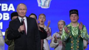 Путин и гости церемонии открытия Года единства народов РФ скандировали «Россия»