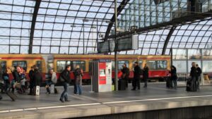 В крупнейших гродах Германии начинается забастовка на общественном транспорте