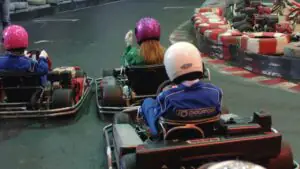 Следователи проверяют картинг в Петербурге, где девочка получила травму