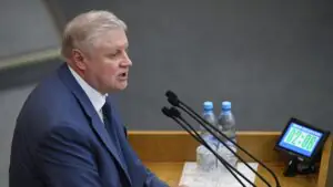 Миронов призвал правительство решить проблемы с отоплением в ЛНР