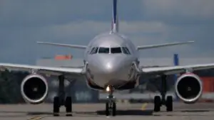 Авиабилет из Омана в Москву обошелся российской туристке в 150 тысяч рублей