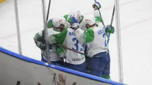 «Адмирал» по буллитам уступил «Салавату Юлаеву» в матче КХЛ