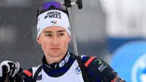 Француз Перро завоевал малый Хрустальный глобус в зачете гонок преследований