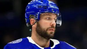 Лучший бомбардир чемпионата НХЛ Кучеров пропустит ближайший матч «Тампы»
