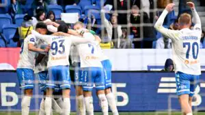 Футболисты московского «Динамо» обыграли «Ростов» в матче РПЛ с двумя удалениями