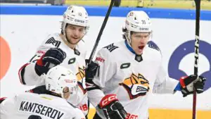 «Металлург» обыграл минское «Динамо» и прервал серию поражений из 3 матчей в КХЛ