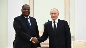 Президент ЦАР поблагодарил Россию за поддержку в трудный момент для страны