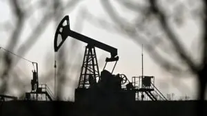 NYT назвала геополитической победой России смягчение США нефтяных санкций