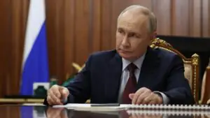 Путин: правительство будет повышать доступность дошкольного образования