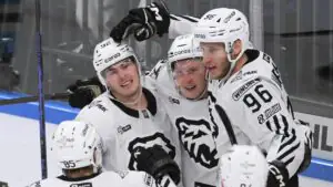 Хабаровский «Амур» проиграл астанинскому «Барысу» в матче КХЛ