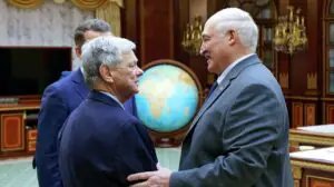 Спецпосланник США заявил, что не будет вбивать клин между Белоруссией и Россией