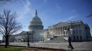 Белый дом: США рассмотрят каждый допуск танкеров с нефтью на Кубу отдельно