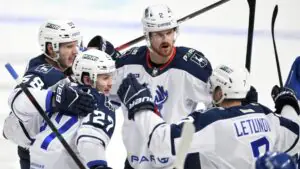 «Торпедо» победило «Северсталь» и увеличило отрыв в серии плей-офф КХЛ