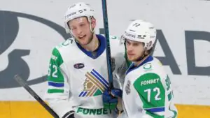 «Салават Юлаев» обыграл «Автомобилист» и одержал 100-ю победу в плей-офф КХЛ