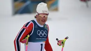 Клебо упал в полуфинале спринта на Кубка мира в Драммене и ударился головой