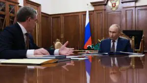 Орлов попросил Путина помочь со строительством путепровода в Благовещенске