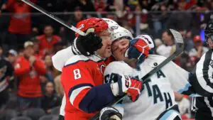 Овечкин и Сергачев обнялись во время драки после матча НХЛ «Вашингтон» — «Юта»