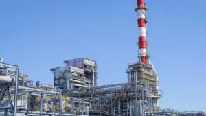 IEK обеспечила комплексные поставки на газохимический завод Ленобласти